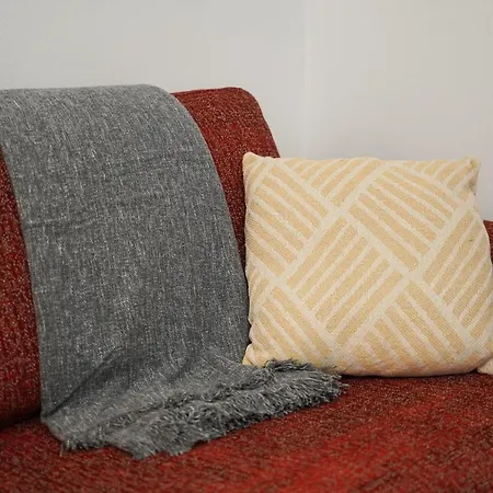 Quiet Luxury Family Fortress Center * بلغراد