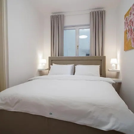 شقة Quiet Luxury Family Fortress Center *