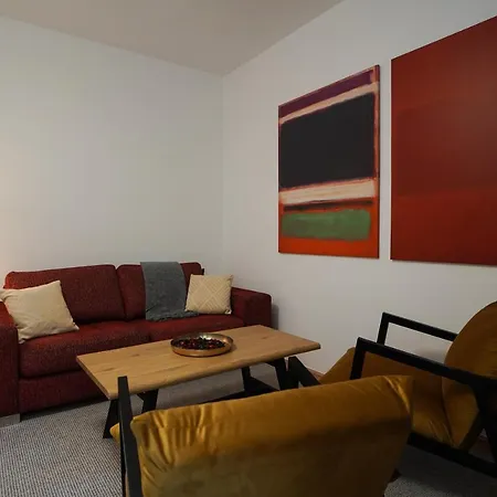 Διαμέρισμα Quiet Luxury Family Fortress Center